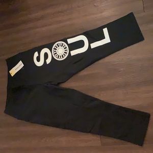 Nike capri
